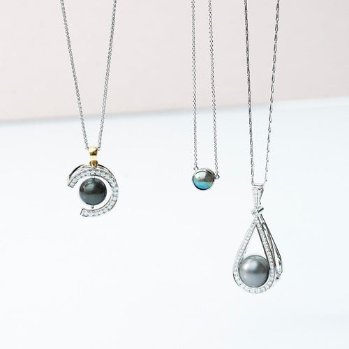 Time Travel III pendant Catherine Best 