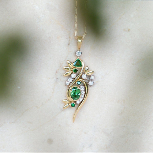 Dahlia Pendant Catherine Best 